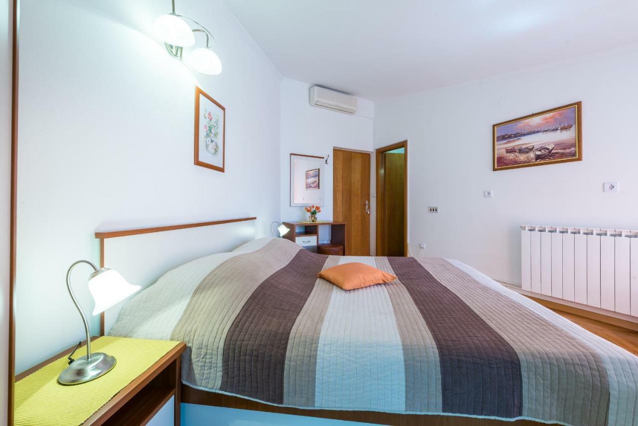 House Jelena Hotel Mlini Exterior photo